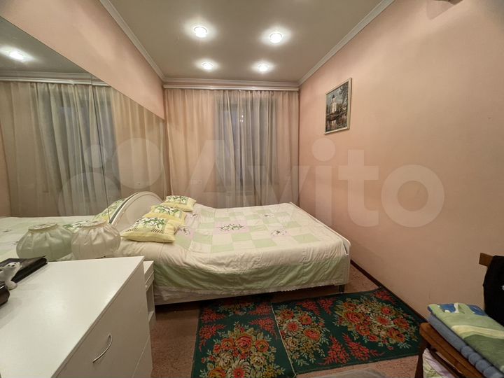 2-к. квартира, 64 м², 1/5 эт.