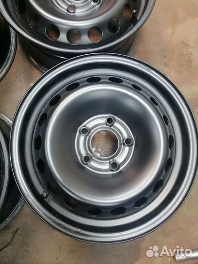 Комплект дисков R15 5*114.3 Renalt Nissan