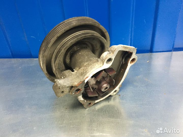 Помпа водяной насос Хендай Соната 5 G4GC 2.0