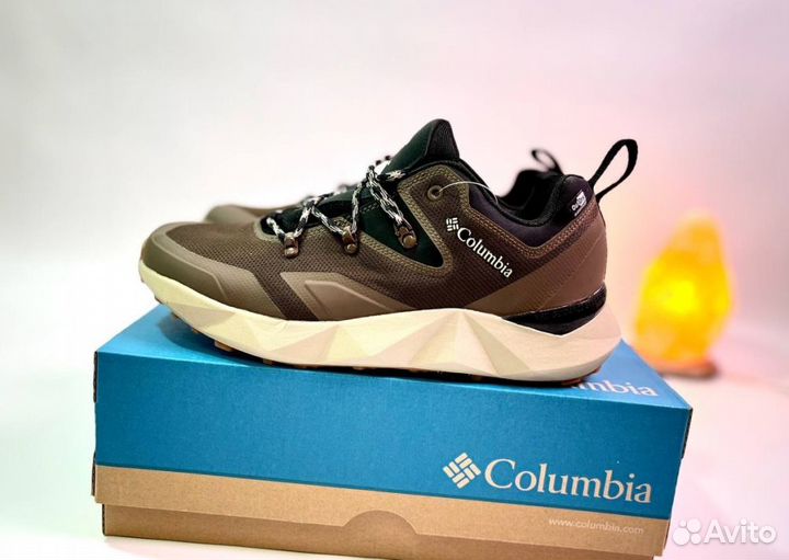 Кроссовки Columbia стильные