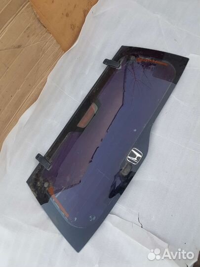 Стекло заднее Honda CRV 2004