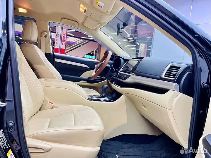 Toyota Highlander 2.0 AT, 2021, 29 000 км