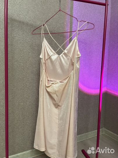 Платье летнее с открытой спинкой