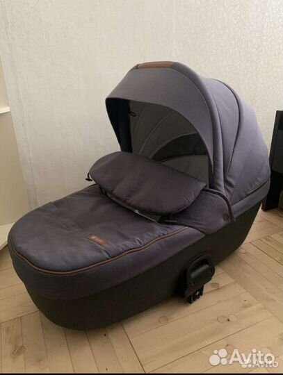 Коляска tutis