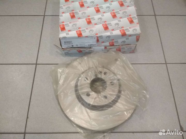 Диск тормозной Мерседес Виано Вито W 447 перед