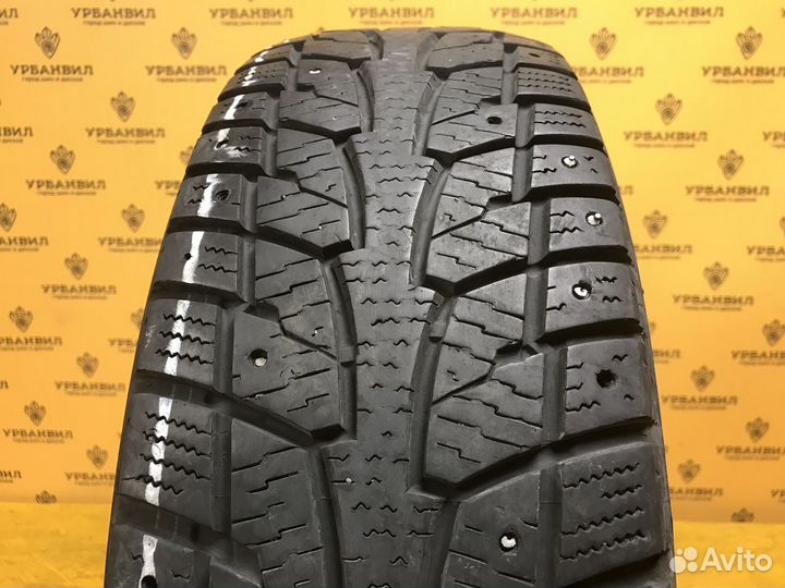 Hankook Winter I'Pike LT RW09 215/70 R15C R