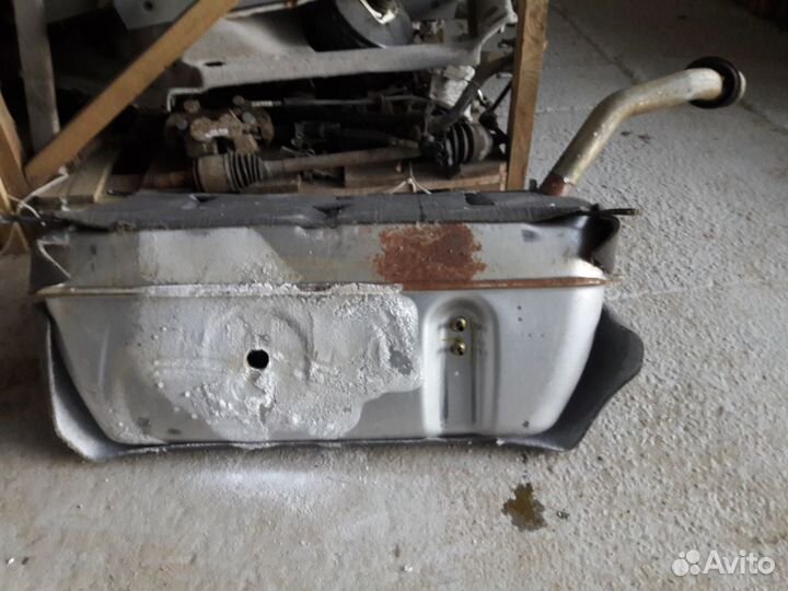 Бак топливный Mercedes W220 A2204702401