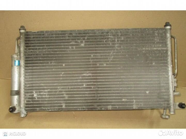 Радиатор кондиционера на mazda demio DY3W ZJ-VE
