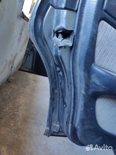 Дверь задняя левая Audi 100 седан 2.3 AAR 1992