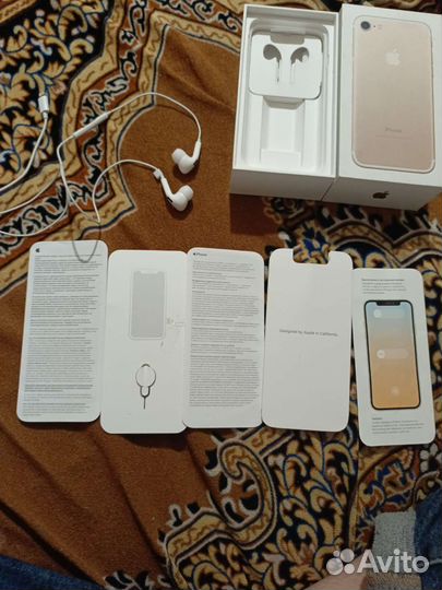 Телефон iPhone 7