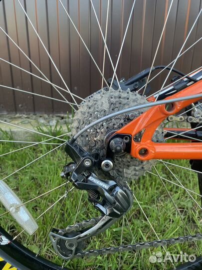 Велосипед GT sensor 3.0