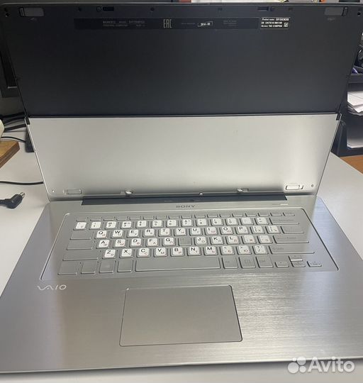 Ноутбук-планшет Sony vaio Fit 15A описание