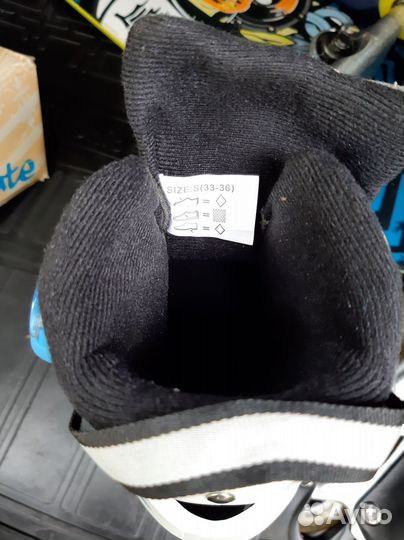 Роликовые коньки