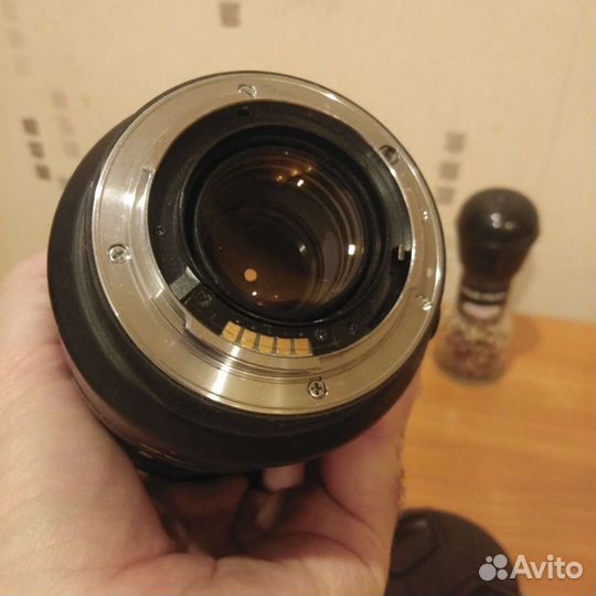 Объектив Sigma 180mm 2.8 APO AF Macro на Sony