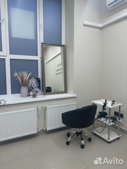 Аренда кресла парикмахера