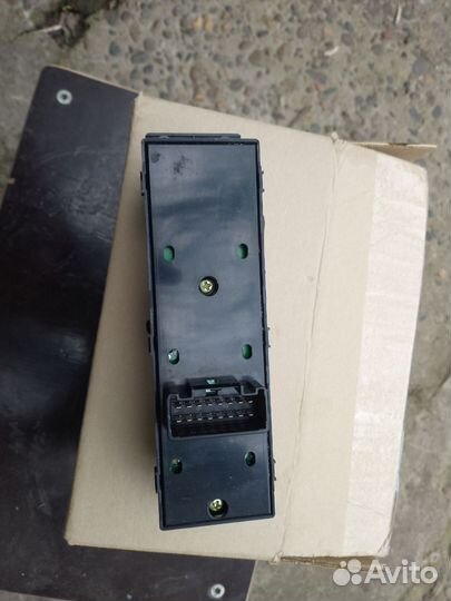 Блок управления стеклоподъемниками