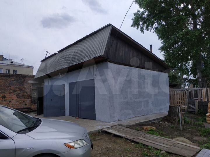 Гараж, > 30 м²