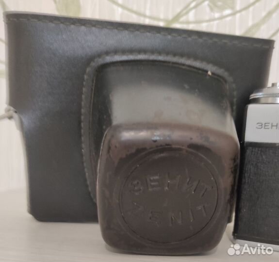 Плёночный фотоаппарат 