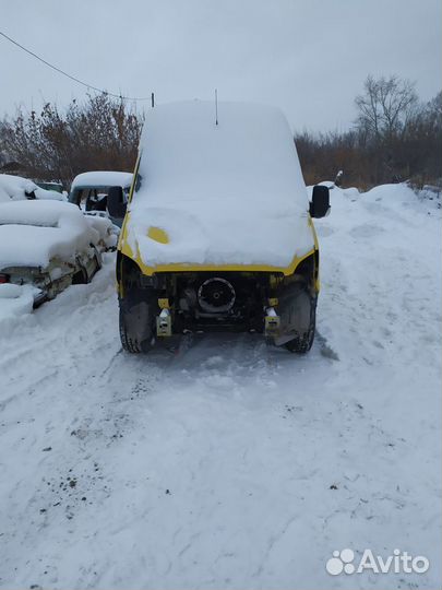 В полный разбор Mercedes-Benz Sprinter