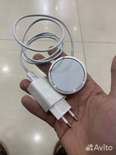 Зарядное устройство для телефона