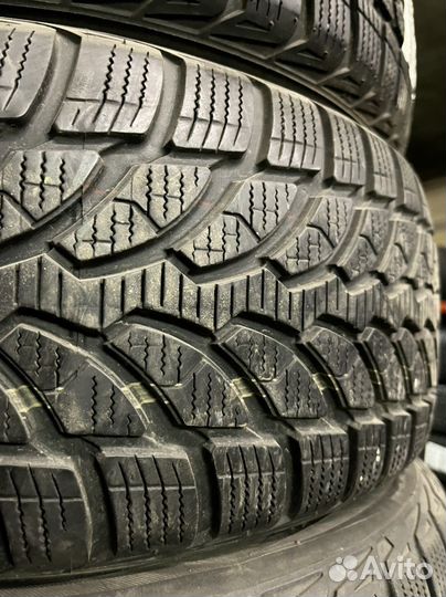 Bridgestone Blizzak LM-32 205/55 R16