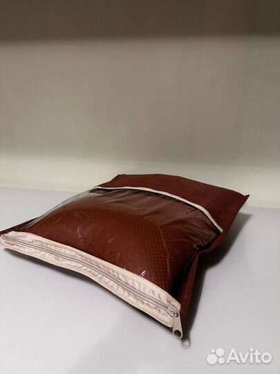 Подушки под голову в Авто Красно-Коричневые