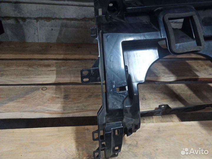 Торпедо Range Rover Sport