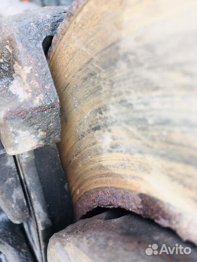 Амортизатор передний Skoda Rapid