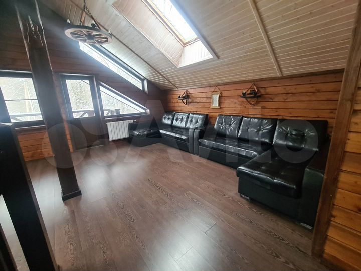 Коттедж 250 м² на участке 25 сот.