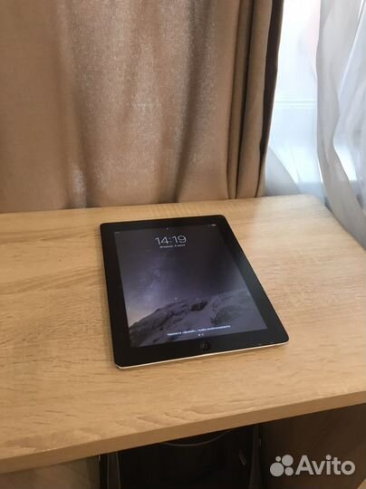 Apple iPad 4 16Gb Wi-Fi серебристый