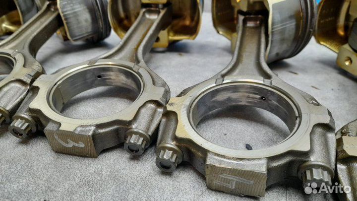 Поршень с шатуном Infiniti Fx35 S51 3.5 VQ35HR