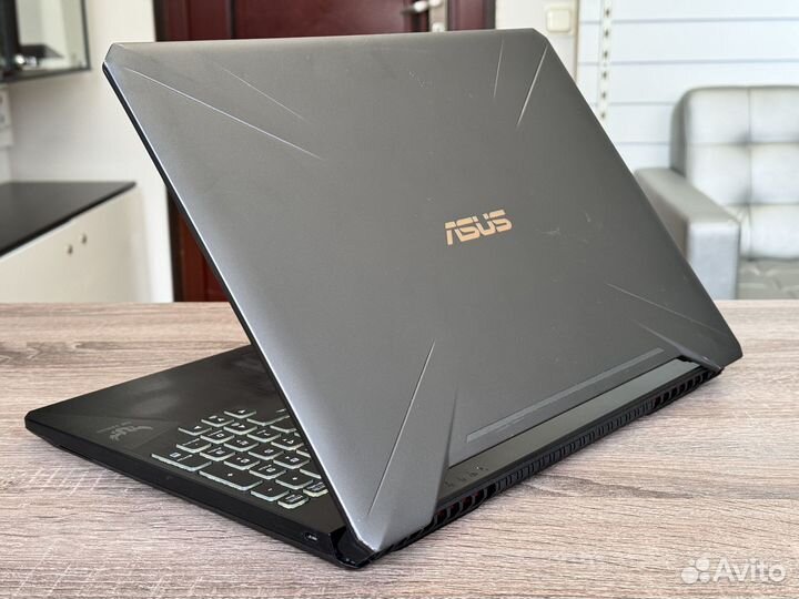 Asus TUF Ryzen 7/GTX1650/Ram8Gb/SSD512Gb