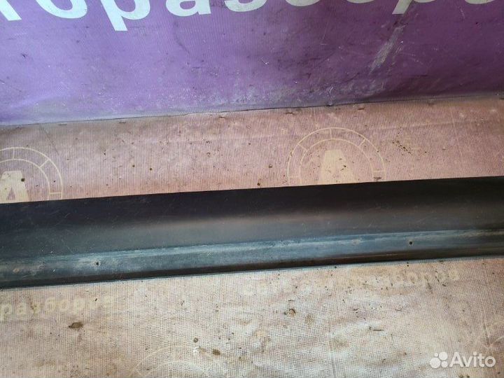 Накладка на порог наружная левая Mitsubishi