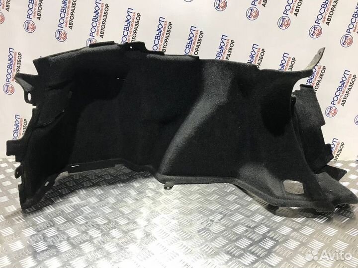 Обшивка багажника Toyota Avensis 2 T250