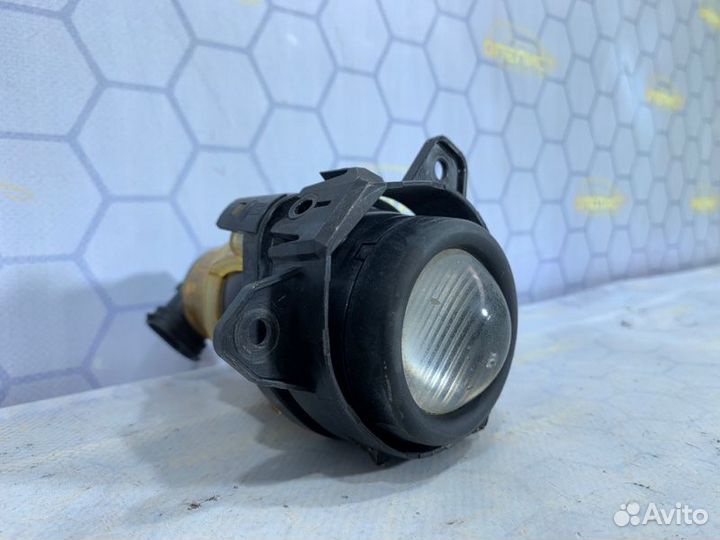 Фара противотуманная передняя левая Opel Astra J