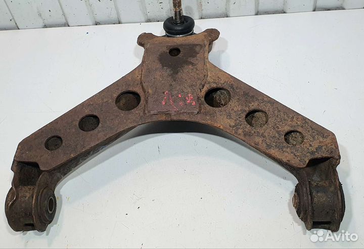 Рычаг передний нижний левый Kia Sportage I