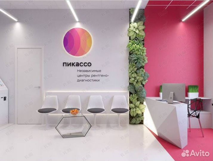 Администратор медицинского центра