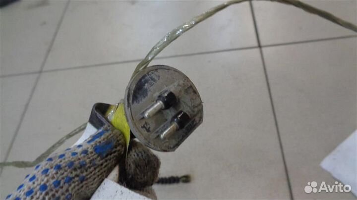 Датчик уровня в бачок омывателя BMW 5-Series E34