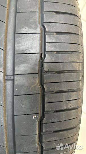 Hankook Ventus S2 285/35 R21 19B