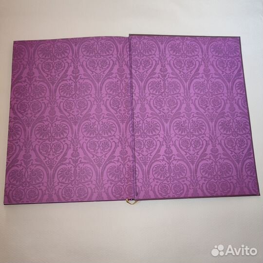 Драгоценные камни мира. Светлана Гураль