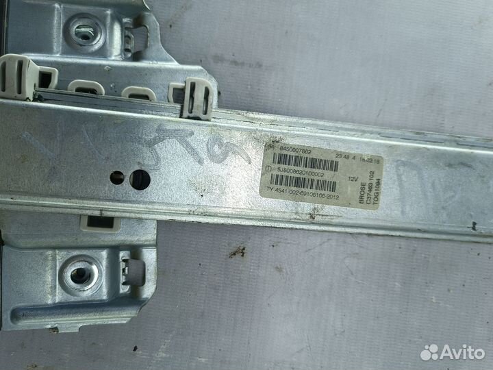 Стеклоподъемник правый задний LADA Vesta