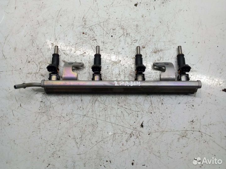 Топливная рампа с форсунками H4MD 438