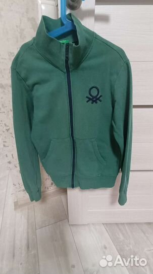Кофта на 10 -11 лет