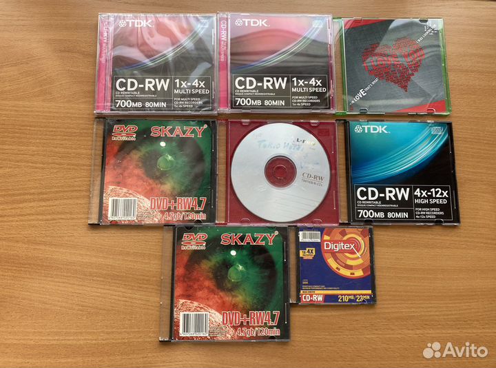 Диски болванки DVD -R 8 штук