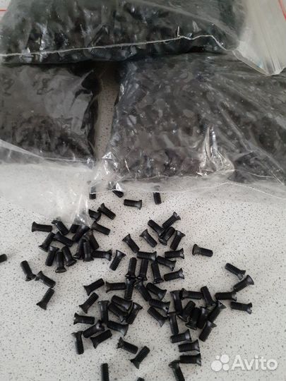 Винт крепления напайки