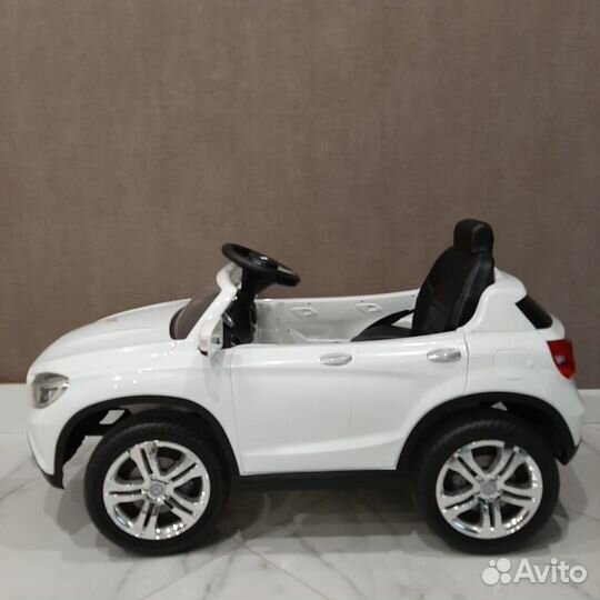 Детская машина Mercedes GLA