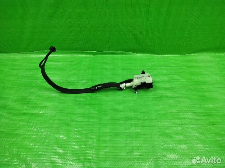 Активатор замка крышки бака Touareg/Cayenne 02-10