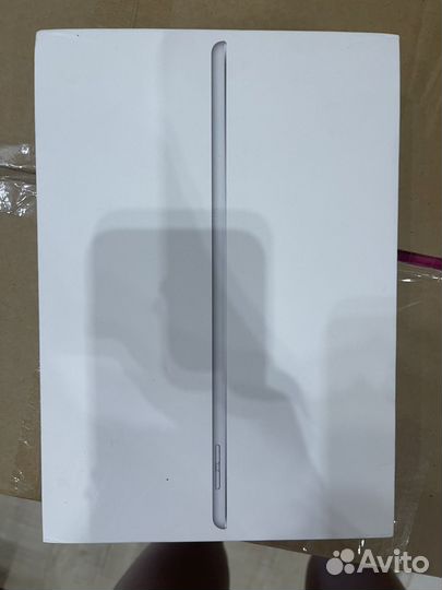 Коробка от iPad, наушников и часов