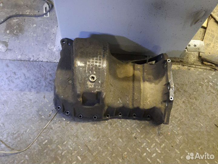 Поддон двигателя Renault Logan 1.4