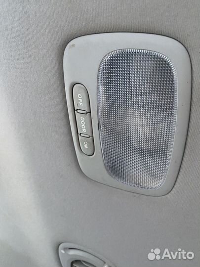 Плафон салонный KIA Carnival 2 VQ